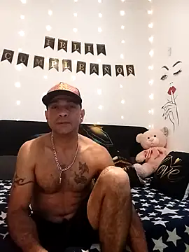 yoahotpetrafiery online show from April 2, 2026, 10:40 pm