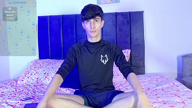 axxxel twink online show from May 24, 2026, 3:00 am