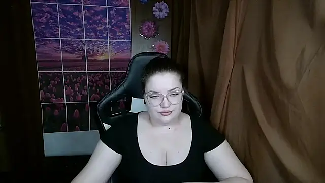 Teasing Dora online show from May 29, 2026, 2:09 am