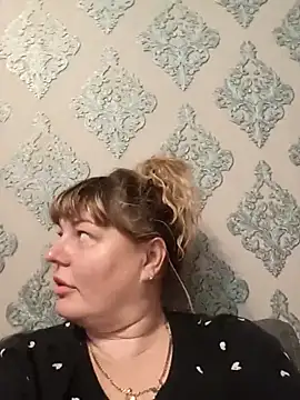 Snapshot of KristinaLowq chatting on April 4, 2026, 4:04 pm KristinaLowq online show from April 4, 2026, 4:04 pm