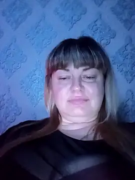 Snapshot of KristinaLowq chatting on April 10, 2026, 9:19 pm KristinaLowq online show from April 10, 2026, 9:19 pm