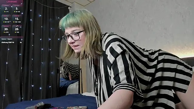 Scarle Whisper online show from March 25, 2026, 1:00 am