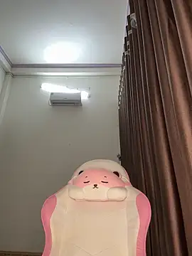 wang1472581 online show from February 24, 2026, 8:56 am