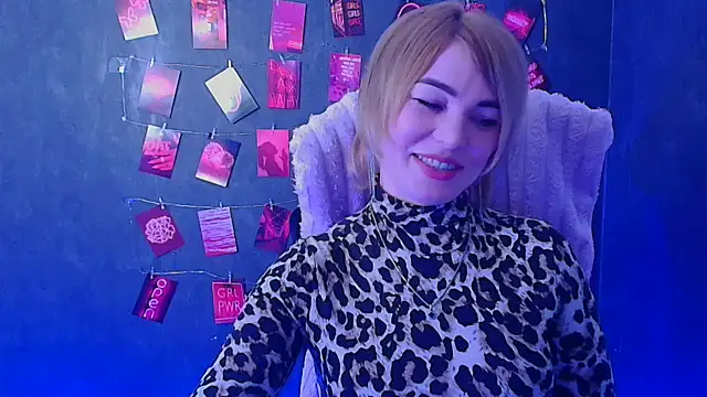 Snapshot of CuttieEmma chatting on March 16, 2026, 12:31 pm CuttieEmma online show from March 16, 2026, 12:31 pm