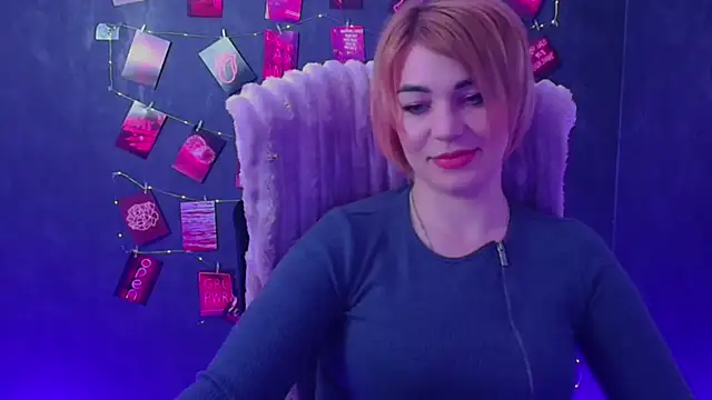 Snapshot of CuttieEmma chatting on April 19, 2026, 11:53 am CuttieEmma online show from April 19, 2026, 11:53 am
