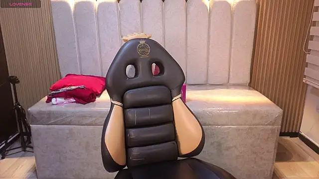 Lynn turner online show from April 17, 2026, 12:41 pm