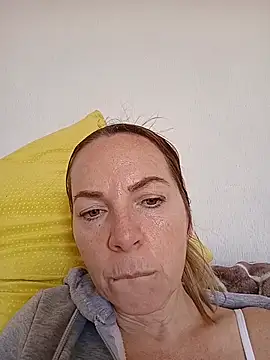 sexyrubyta online show from February 22, 2026, 3:54 pm