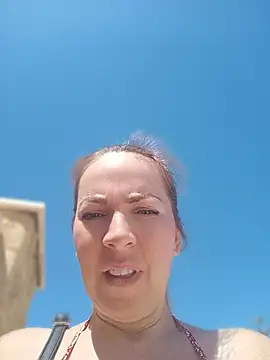 sexyrubyta online show from April 19, 2026, 10:03 am