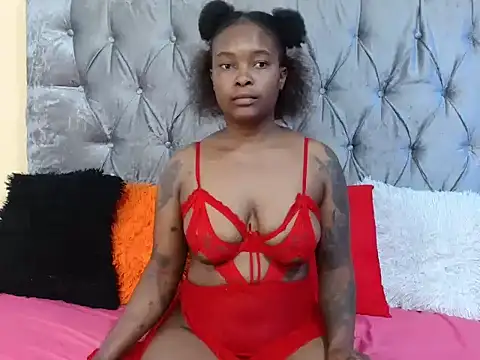 Snapshot of Lavendaxxx chatting on February 6, 2026, 2:31 pm Lavendaxxx online show from February 6, 2026, 2:31 pm