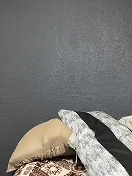 Snapshot of MeekyCurvyAss chatting on February 8, 2026, 4:43 pm MeekyCurvyAss online show from February 8, 2026, 4:43 pm