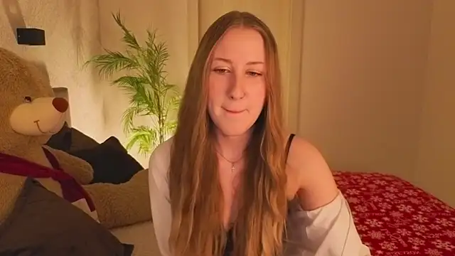 Snapshot of CassieReborn chatting on February 7, 2026, 9:18 pm CassieReborn online show from February 7, 2026, 9:18 pm