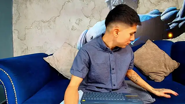 Aron pulse online show from March 28, 2026, 1:22 pm