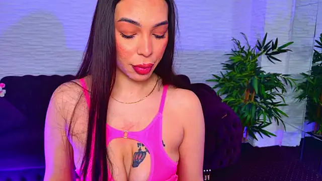 MollyDolley online show from February 21, 2026, 8:10 pm