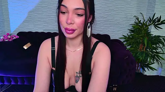 MollyDolley online show from February 26, 2026, 8:08 pm