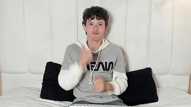 David Roy  online show from February 18, 2026, 12:45 pm