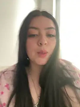 Snapshot of lolaaculaa chatting on April 27, 2026, 1:09 pm lolaaculaa online show from April 27, 2026, 1:09 pm