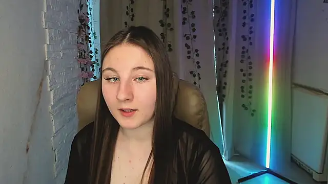 Snapshot of EvaxCharm chatting on February 20, 2026, 6:26 am EvaxCharm online show from February 20, 2026, 6:26 am