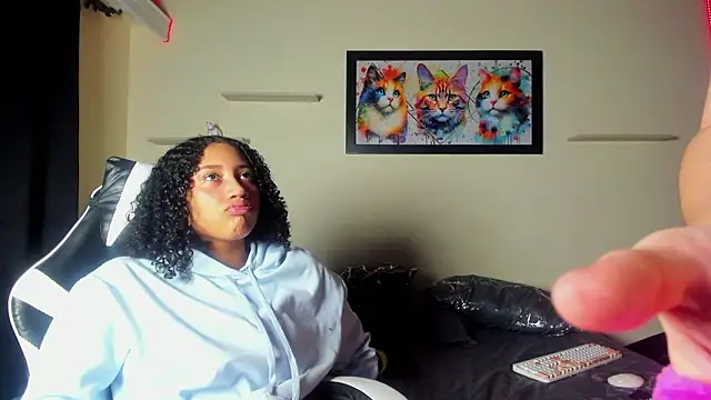 meredit cris23 online show from February 7, 2026, 5:55 am