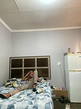 MfanayaSpantu09767 online show from March 11, 2026, 3:40 pm