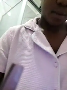 Snapshot of FlameZee chatting on March 3, 2026, 4:57 pm FlameZee online show from March 3, 2026, 4:57 pm