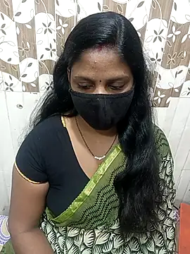 Snapshot of Parul-009 chatting on February 6, 2026, 5:12 am Parul-009 online show from February 6, 2026, 5:12 am