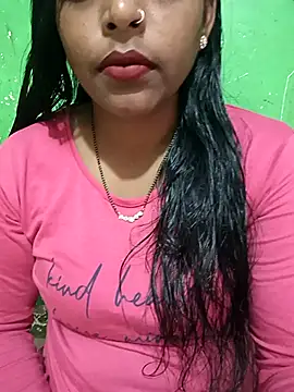 Snapshot of Parul-009 chatting on February 28, 2026, 4:02 am Parul-009 online show from February 28, 2026, 4:02 am