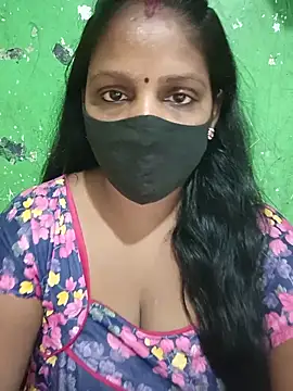 Snapshot of Parul-009 chatting on June 13, 2026, 5:27 am Parul-009 online show from June 13, 2026, 5:27 am