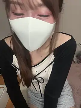 momo mm online show from May 13, 2026, 12:57 pm