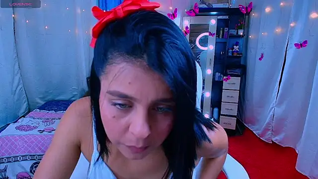 DanielaLati online show from April 14, 2026, 7:09 pm