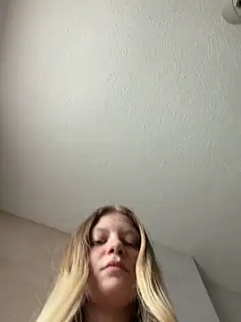 Snapshot of Paige_love chatting on March 10, 2026, 1:05 pm Paige love online show from March 10, 2026, 1:05 pm