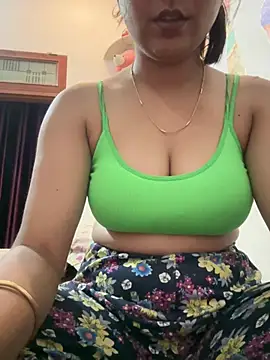 kavyababy00 online show from March 22, 2026, 4:43 pm