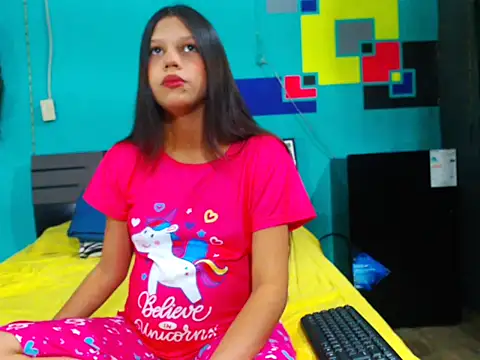 analyn-2027 online show from February 5, 2026, 11:42 pm