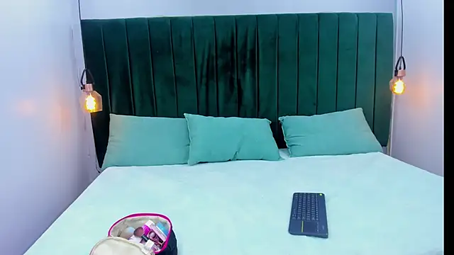 Amber-Horney online show from March 24, 2026, 1:38 pm