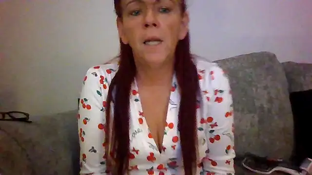 Forbidden-Irish-x online show from March 3, 2026, 8:04 pm