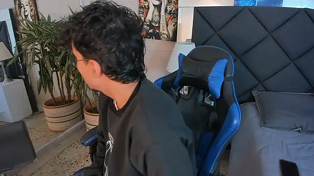 kai storn online show from March 6, 2026, 11:28 am