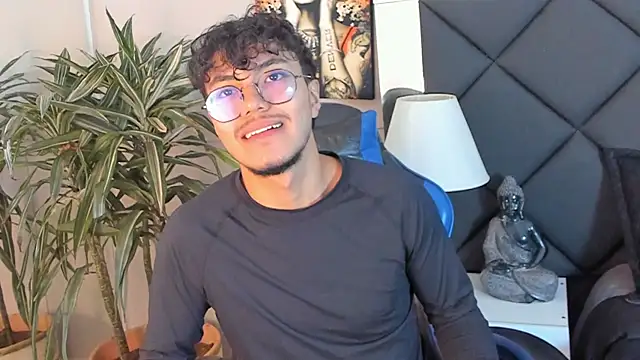 kai storn online show from April 12, 2026, 11:48 am