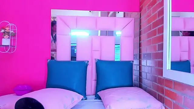 Snapshot of Baby_doll_XOXO chatting on February 15, 2026, 2:36 pm Baby doll XOXO online show from February 15, 2026, 2:36 pm