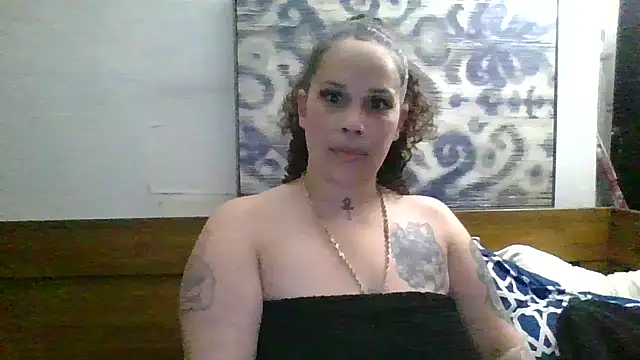 Snapshot of harleycakess chatting on February 16, 2026, 11:23 pm harleycakess online show from February 16, 2026, 11:23 pm