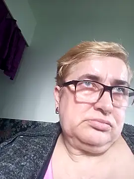 SusanStar874 online show from April 7, 2026, 3:12 pm