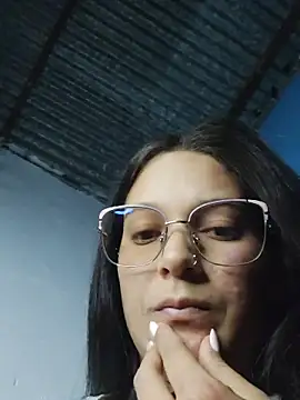 Snapshot of Perla_and_Maikol chatting on February 11, 2026, 3:00 am Perla and Maikol online show from February 11, 2026, 3:00 am