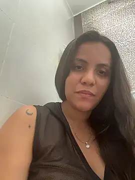 Snapshot of paulina_ponce chatting on February 24, 2026, 9:35 pm paulina ponce online show from February 24, 2026, 9:35 pm