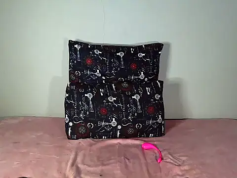 Riaanxxx online show from February 9, 2026, 12:58 am