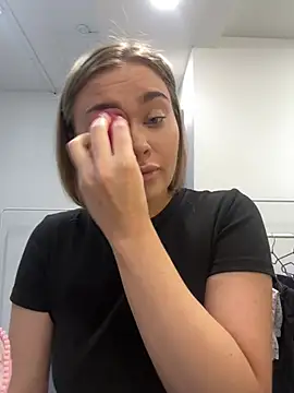 Snapshot of MonicaWestt chatting on February 12, 2026, 7:03 am MonicaWestt online show from February 12, 2026, 7:03 am