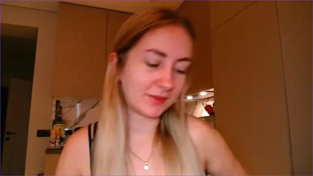 BluueSilk online show from February 13, 2026, 6:42 am