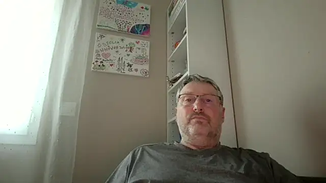 Snapshot of doudou310 chatting on February 26, 2026, 5:01 pm doudou310 online show from February 26, 2026, 5:01 pm