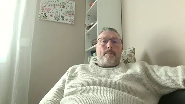 doudou310 online show from March 21, 2026, 8:19 am