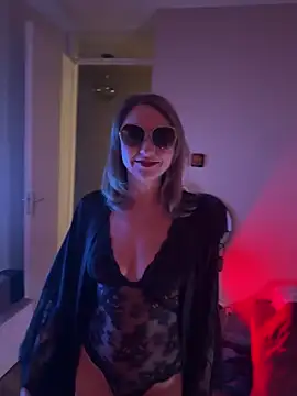 Snapshot of hottogetherNL chatting on February 24, 2026, 10:30 pm hottogetherNL online show from February 24, 2026, 10:30 pm