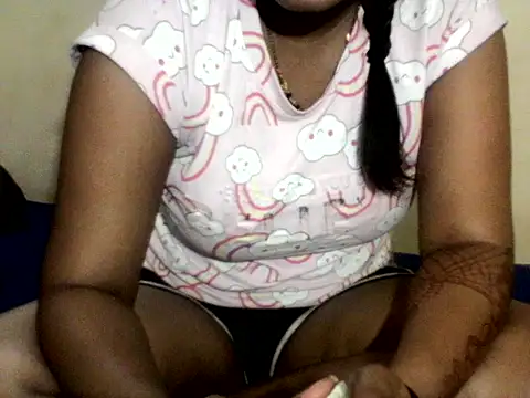 Snapshot of Sakina77 chatting on March 26, 2026, 6:35 pm Sakina77 online show from March 26, 2026, 6:35 pm