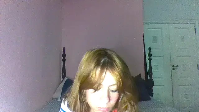 Snapshot of casal_atrevido chatting on April 19, 2026, 5:07 am casal atrevido online show from April 19, 2026, 5:07 am