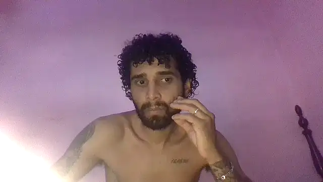 Snapshot of casal_atrevido chatting on May 28, 2026, 1:41 pm casal atrevido online show from May 28, 2026, 1:41 pm